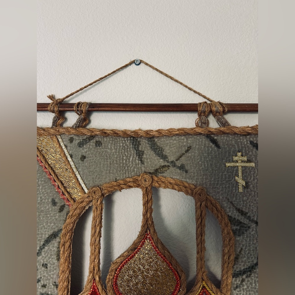 🛑SOLD🛑 Vintage Russian-Inspired Textile Wall Hanging (c. 1970s) - Picture 5 of 8